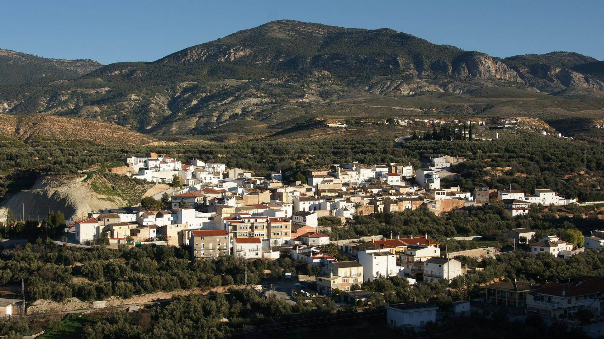 Hinojares, pueblo blanco con asentamientos ibéricos al sur de Cazorla